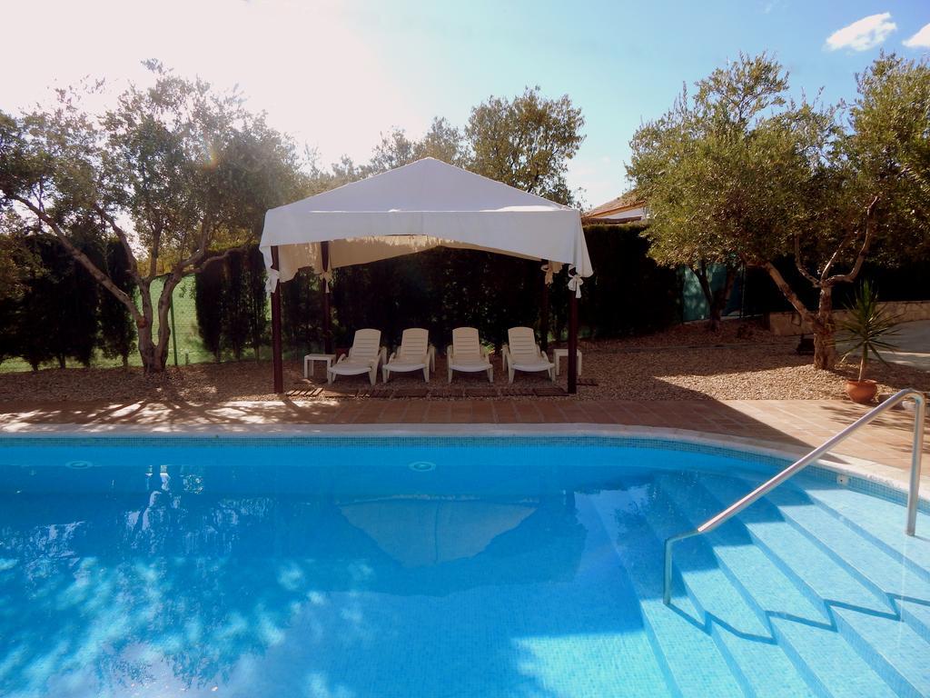 Villa Maria - Pista De Padel Y Piscina Baena Kültér fotó