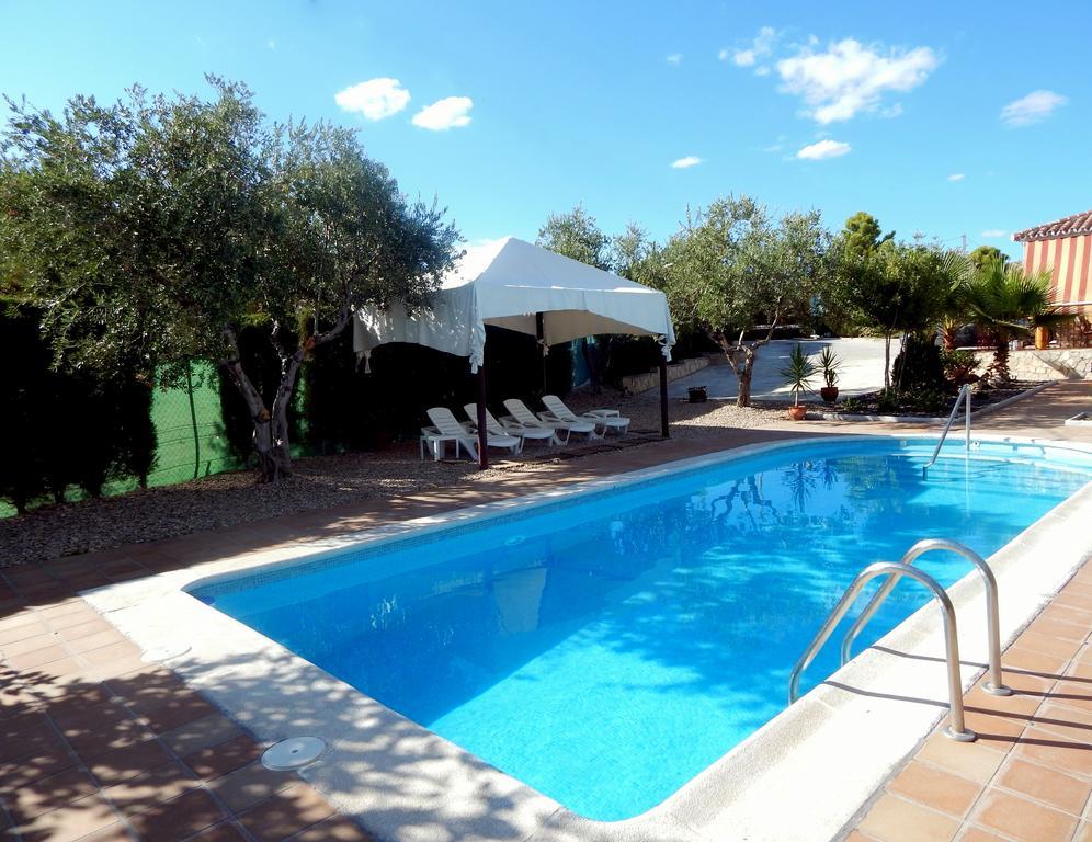 Villa Maria - Pista De Padel Y Piscina Baena Kültér fotó